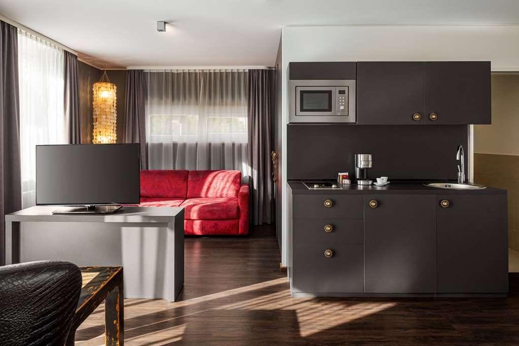 Amedia Luxury Suites Graz, Trademark Collection By Wyndham Room photo